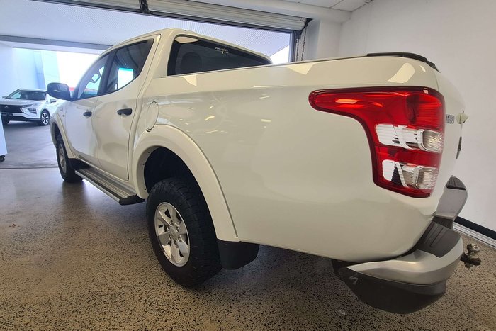 2017 Mitsubishi Triton GLX+