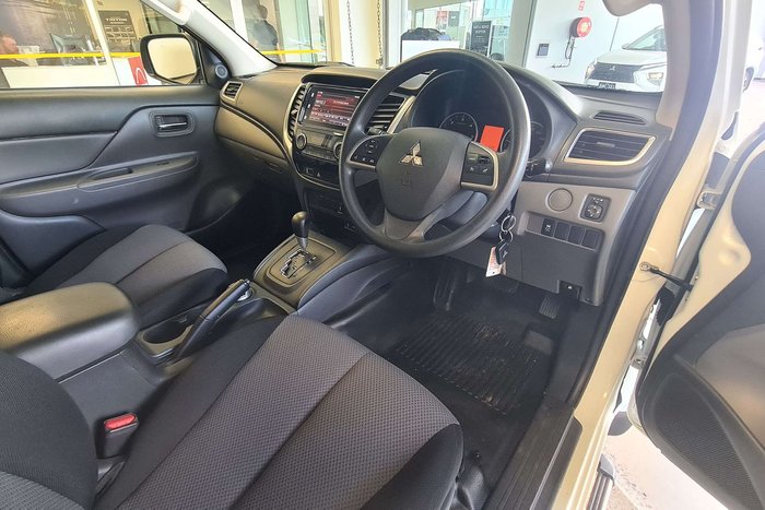 2017 Mitsubishi Triton GLX+