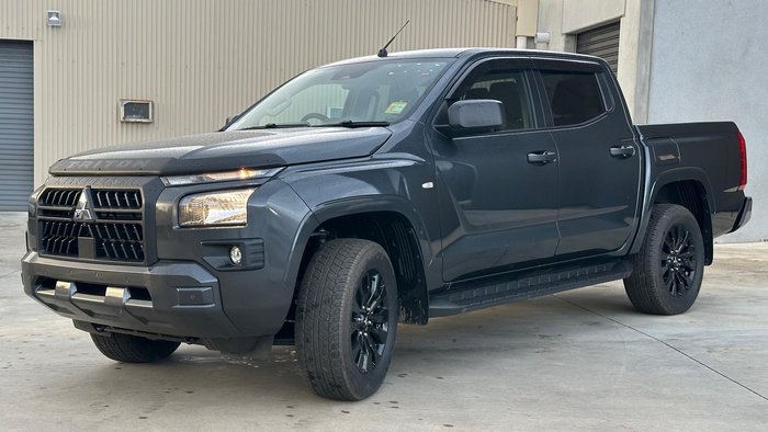 2025 Mitsubishi Triton GLX-R