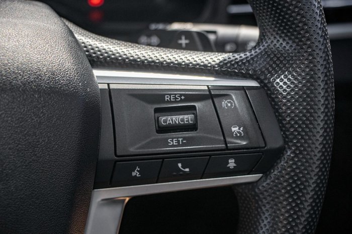 2025 Mitsubishi Outlander ES