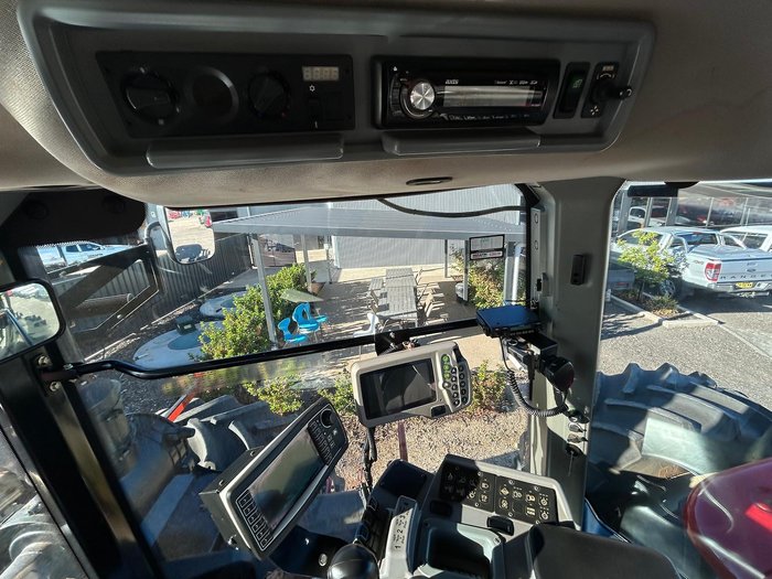 2015 Versatile 425 Red