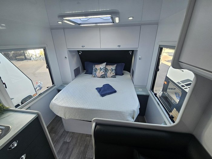 2026 NEWGEN Caravans Ngc19 - Cafe Dinette