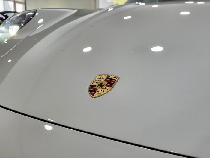 2019 Porsche 911 Carrera 4S