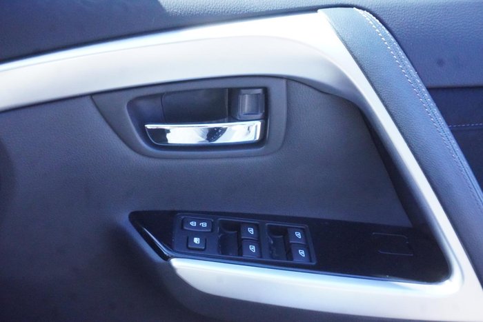 2024 Mitsubishi Pajero Sport GLS