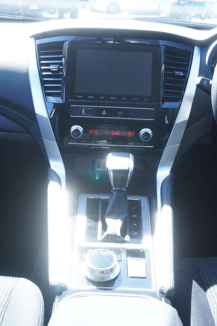 2024 Mitsubishi Pajero Sport GLS