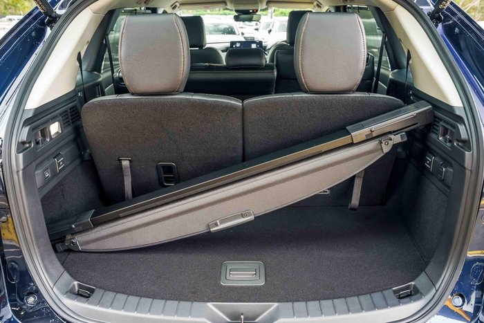 2025 Mazda CX-80 P50e Touring