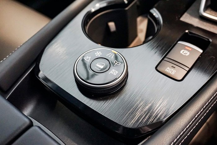 2025 Nissan X-TRAIL Ti