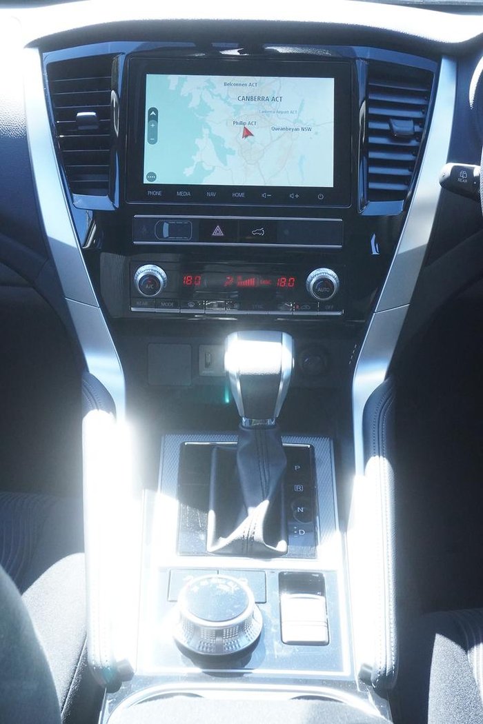 2024 Mitsubishi Pajero Sport GLS