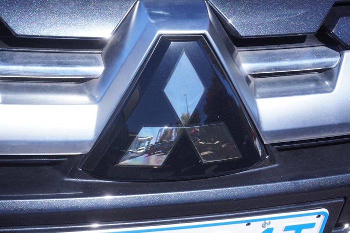 2024 Mitsubishi Pajero Sport GLS