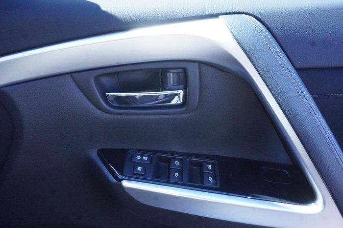 2024 Mitsubishi Pajero Sport GLS