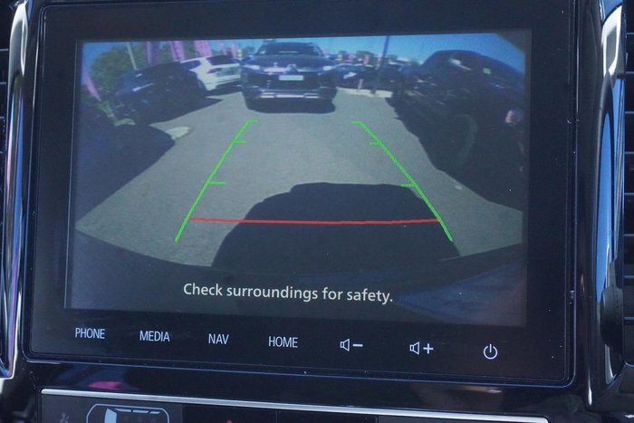 2024 Mitsubishi Pajero Sport GLS