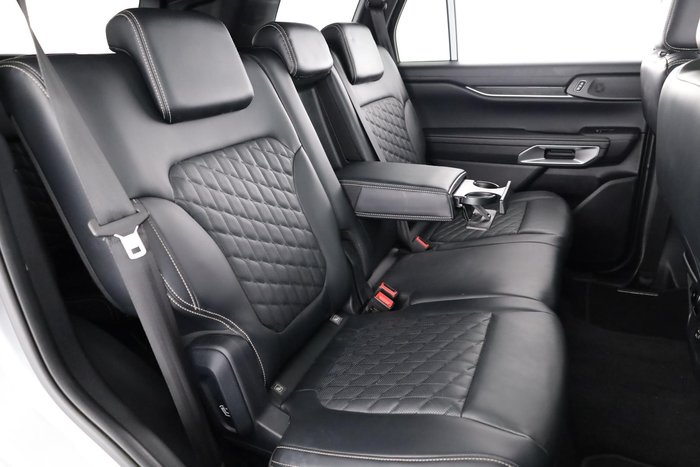 2024 Ford Everest Platinum