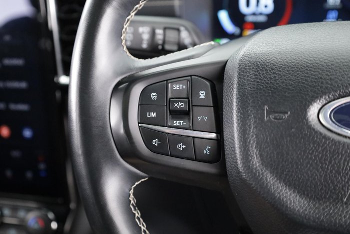 2024 Ford Everest Platinum