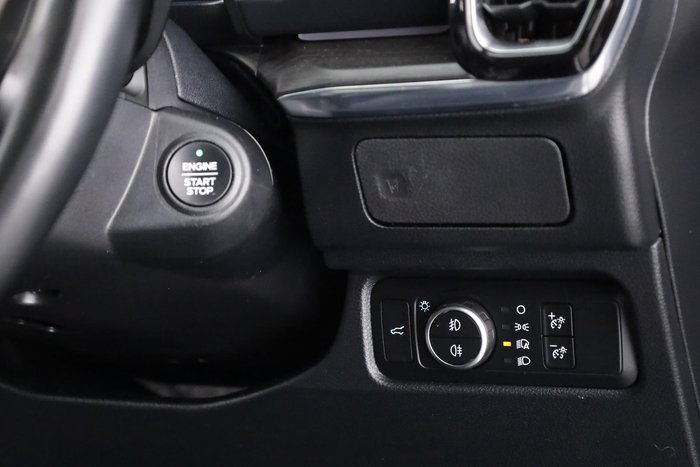 2024 Ford Everest Platinum