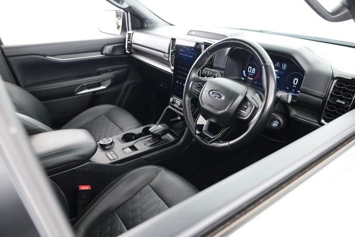2024 Ford Everest Platinum