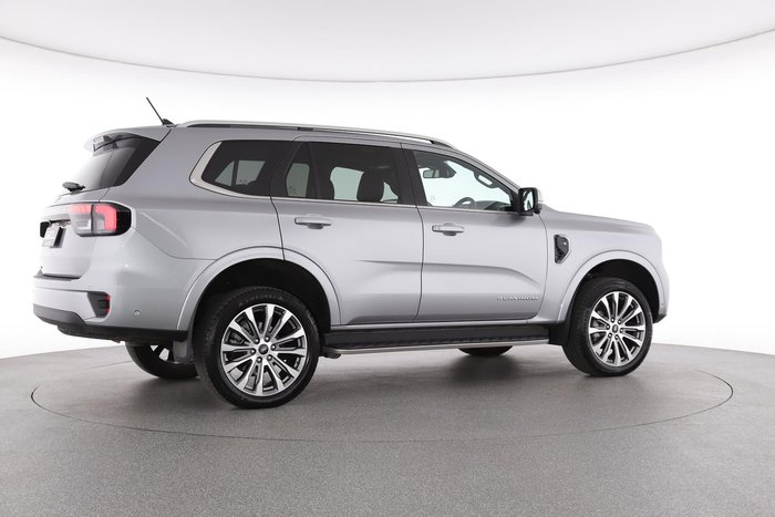 2024 Ford Everest Platinum