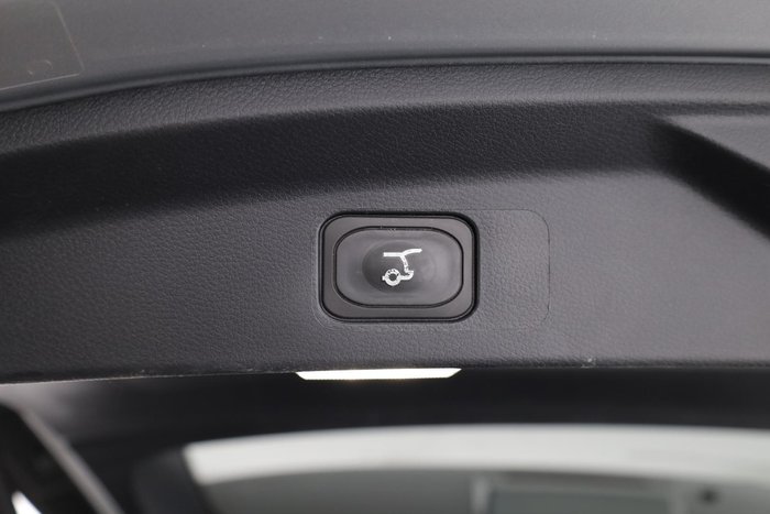 2024 Ford Everest Platinum