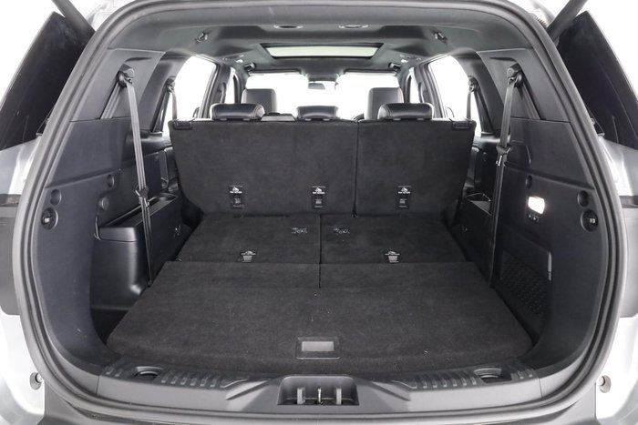2024 Ford Everest Platinum