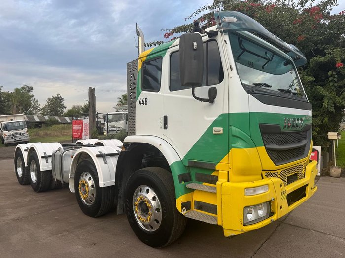 2017 Iveco Acco K2350G 320 WHITE