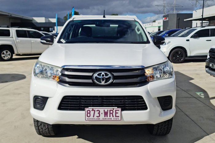 2016 Toyota Hilux SR