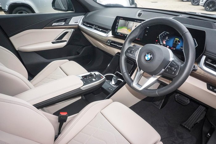 2025 BMW X1 xDrive20i