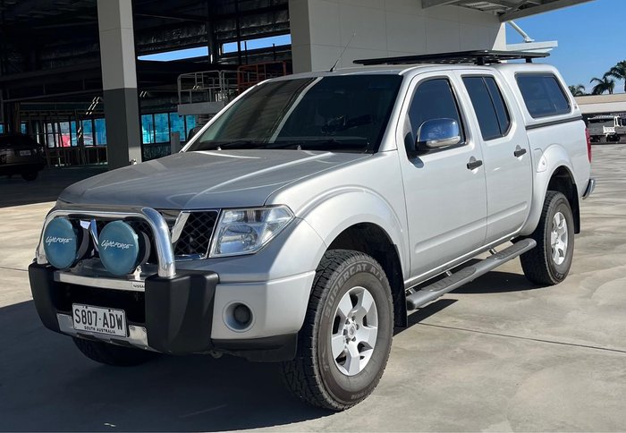 2009 Nissan Navara ST-X