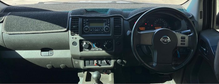 2009 Nissan Navara ST-X