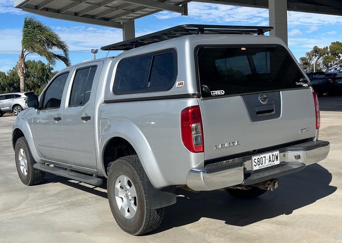2009 Nissan Navara ST-X