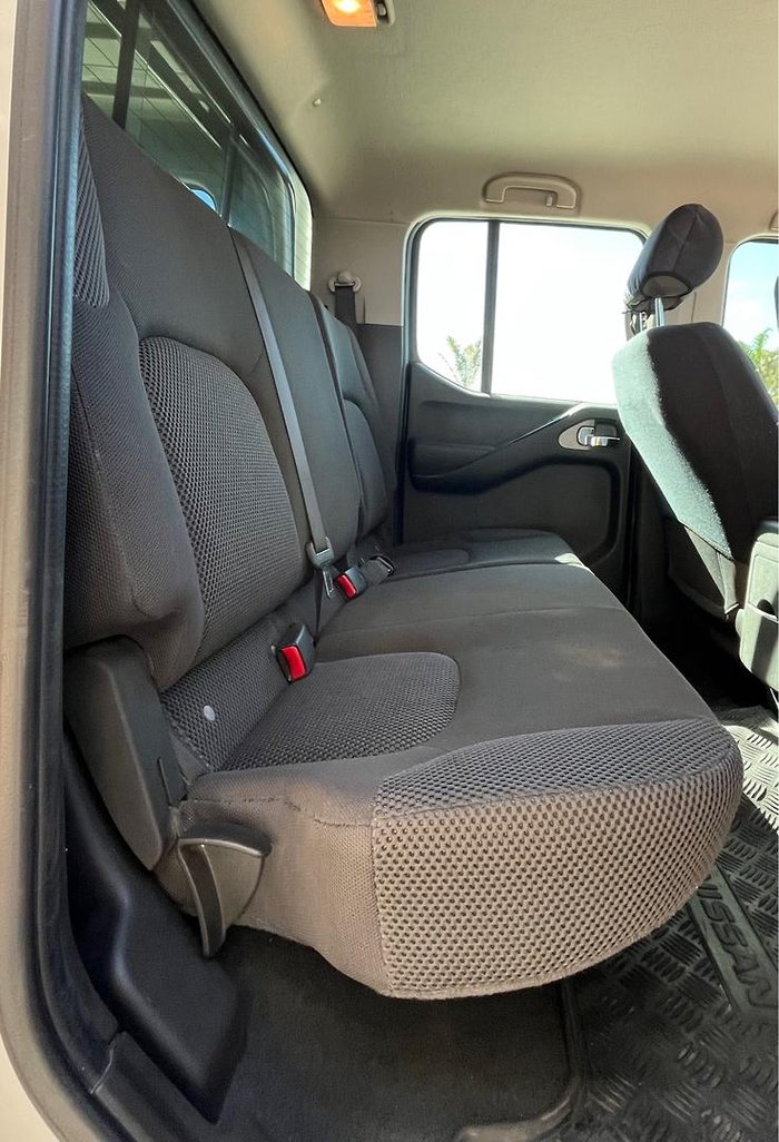 2009 Nissan Navara ST-X