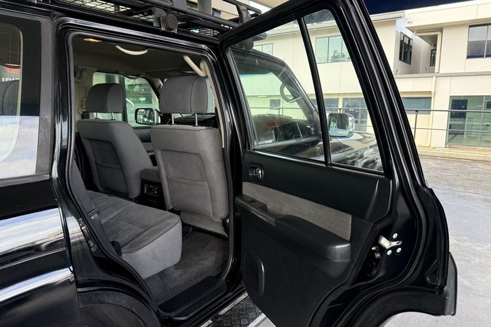 2014 Nissan Patrol ST Titanium