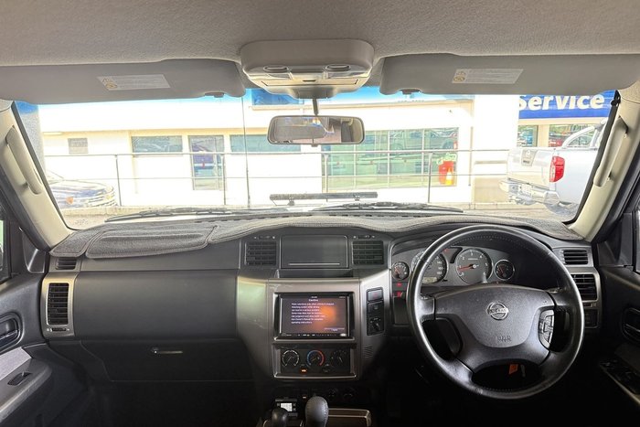2014 Nissan Patrol ST Titanium
