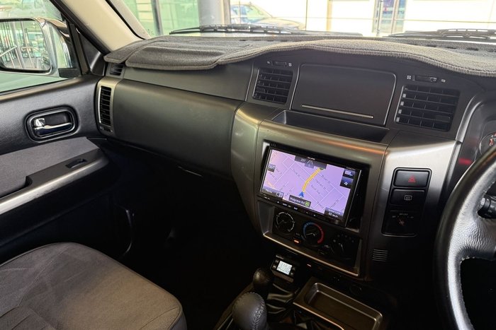 2014 Nissan Patrol ST Titanium