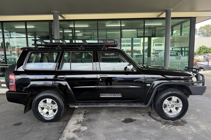 2014 Nissan Patrol ST Titanium