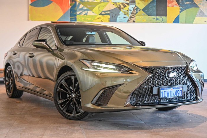 2025 Lexus ES