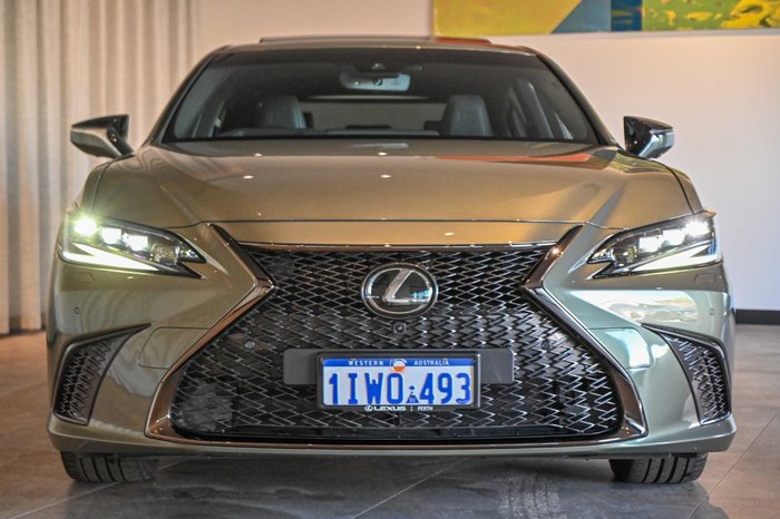 2025 Lexus ES 300h F Sport