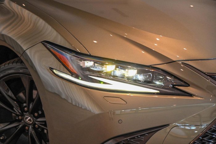 2025 Lexus ES 300h F Sport