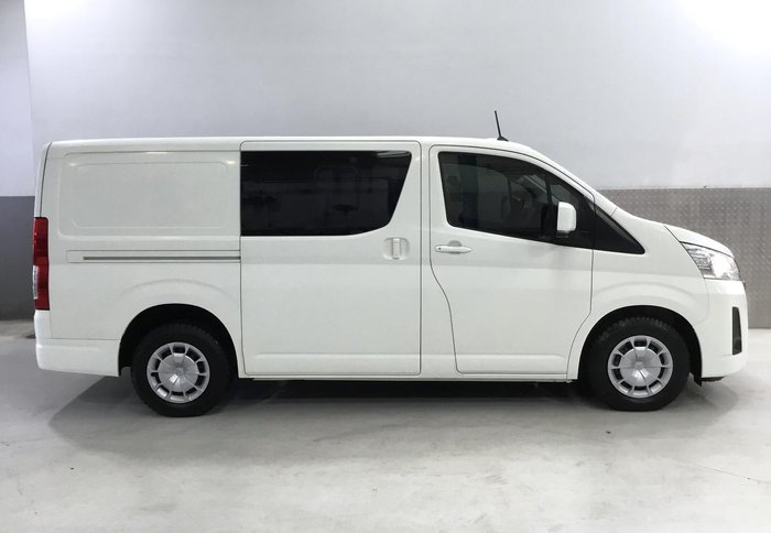 2022 Toyota Hiace