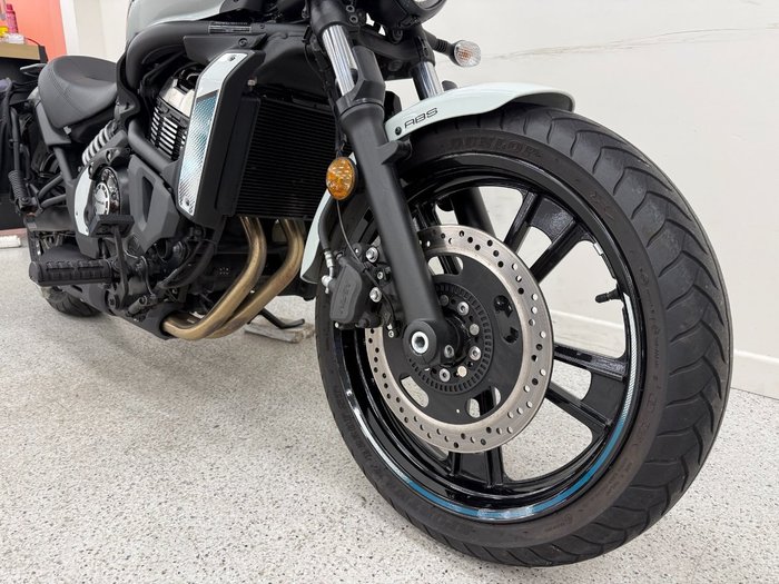 2022 Kawasaki VULCAN S White