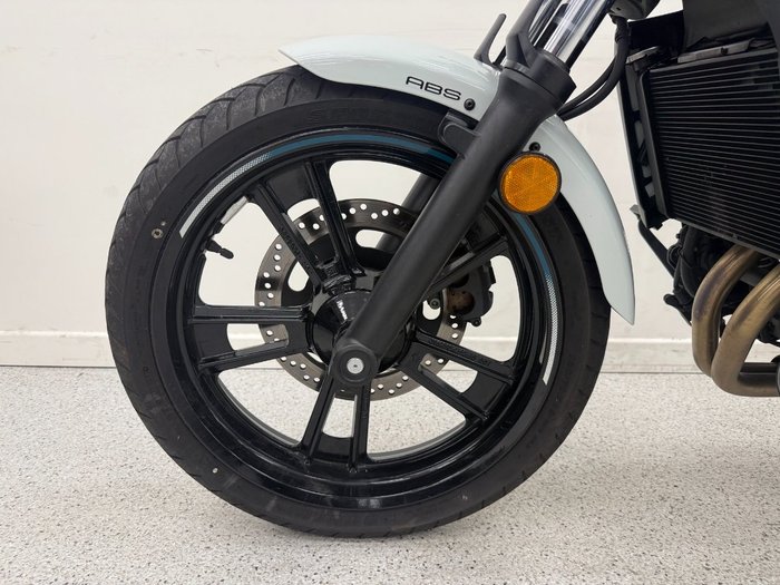 2022 Kawasaki VULCAN S White