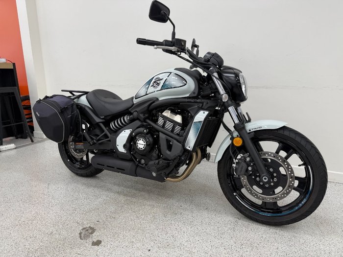 2022 Kawasaki VULCAN S White