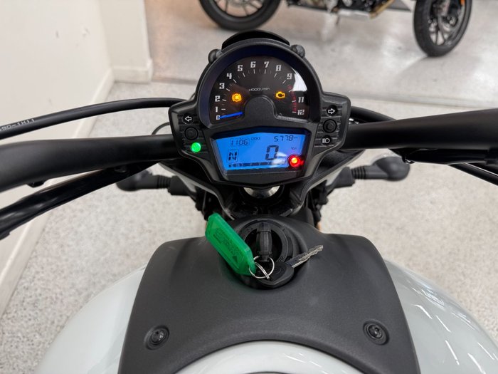 2022 Kawasaki VULCAN S White