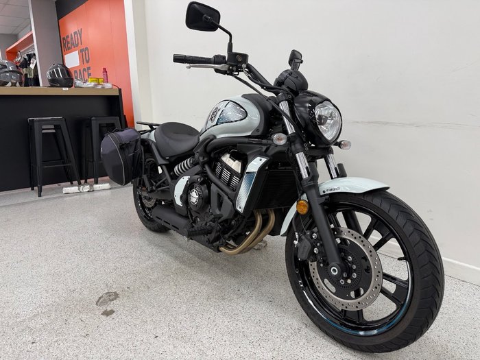 2022 Kawasaki VULCAN S White