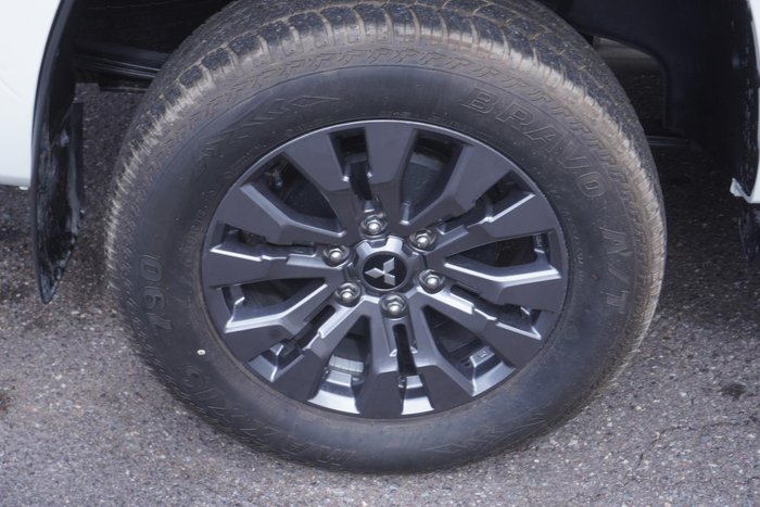 2025 Mitsubishi Triton GLS