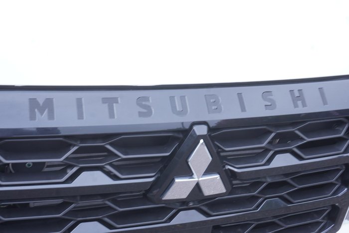 2025 Mitsubishi Triton GLS