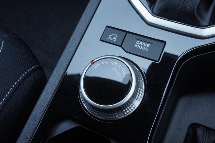 2025 Mitsubishi Triton GLS