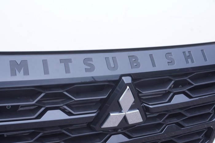 2025 Mitsubishi Triton GLS