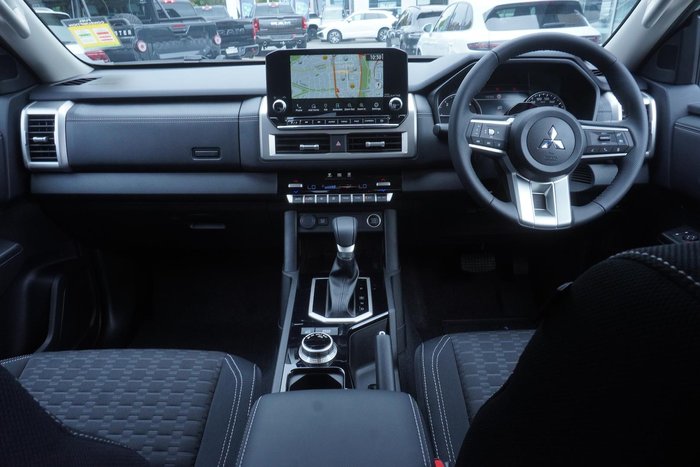 2025 Mitsubishi Triton GLS