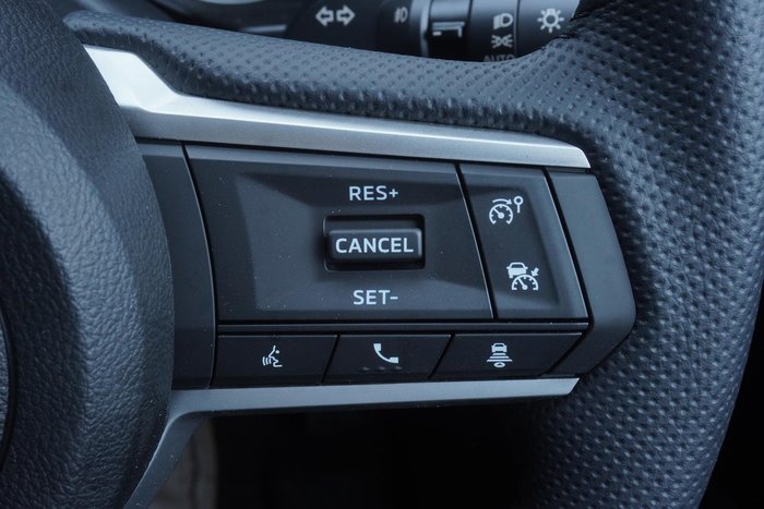 2025 Mitsubishi Triton GLS