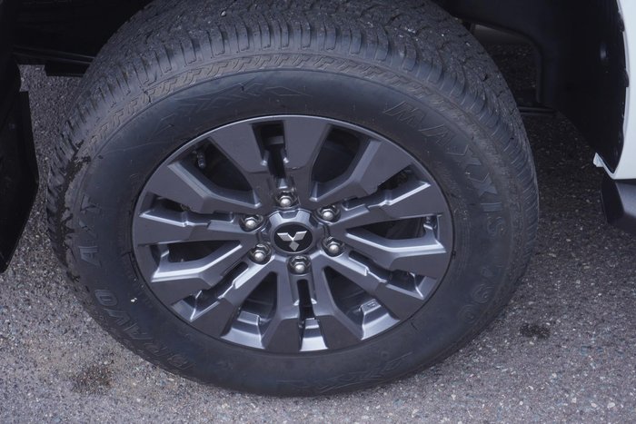 2025 Mitsubishi Triton GLS