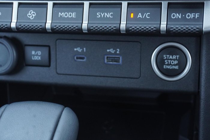 2025 Mitsubishi Triton GLS